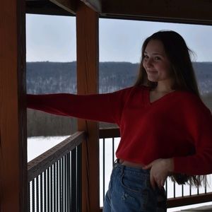 Meet your Posher, Joy